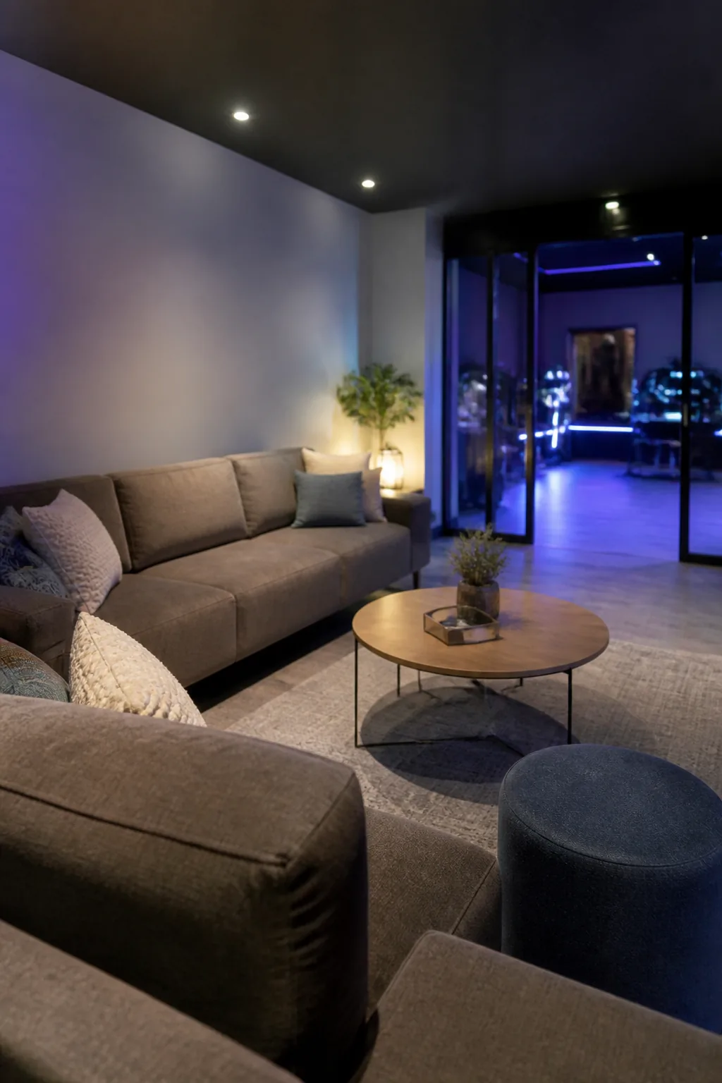 Game lounge corner with soft seating for waiting groups